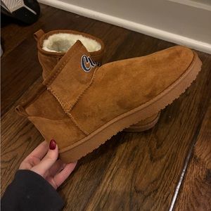 Chicago Cubs Womens Team Logo Fuzzy Fan Boot Size 10